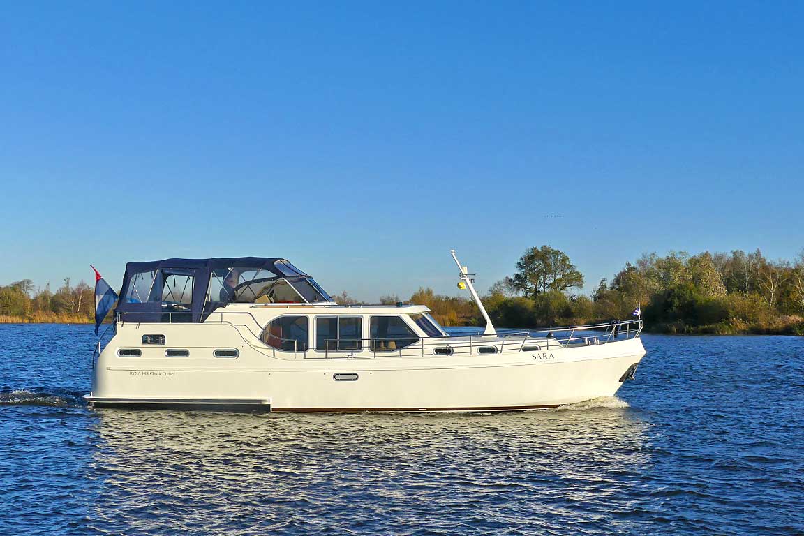 Ryna 1400 Classic Cruiser Sara